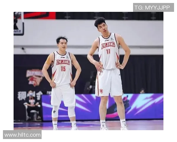 南京篮球队在挑战赛中以91分高居积分榜首位展现强大实力